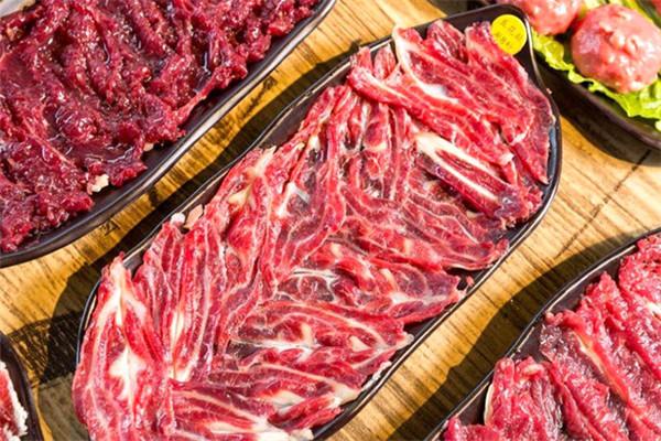 潮牛鲜牛肉火锅店